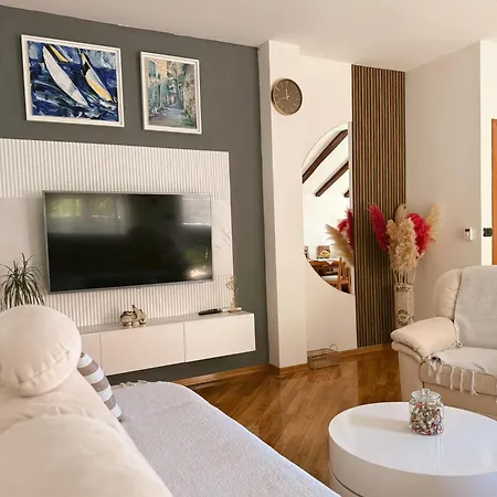 The Cozy Nook *